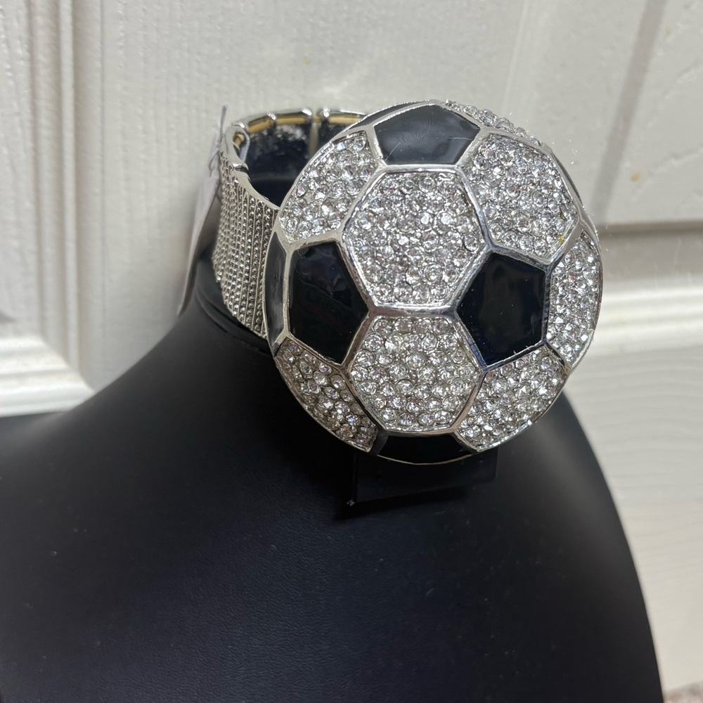 NEW soccer ball stretch bracelet silver black bling size 8 expandable elastic - Picture 3 of 13